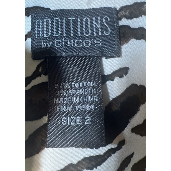 Chico's 2 chicos large Paw Animal Print Ruffle Trim Stretch Chino Jacket - Picture 4 of 13